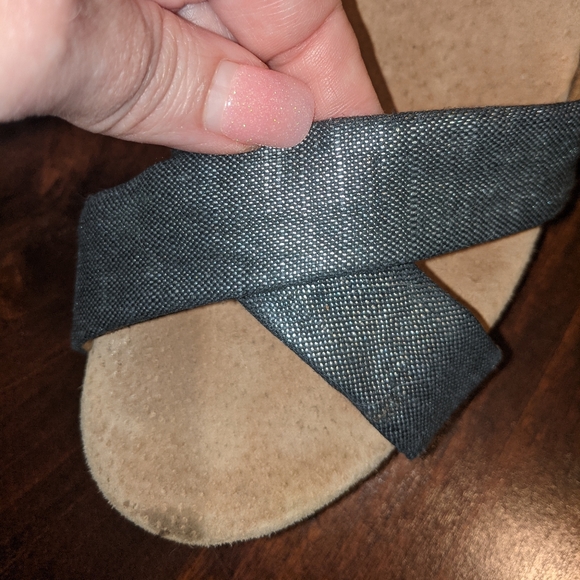 Toms Metallic Silver Wedge Sandals Sz 8 - Picture 9 of 9